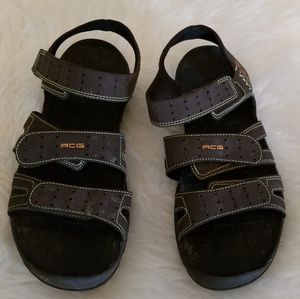 nike velcro strap sandals